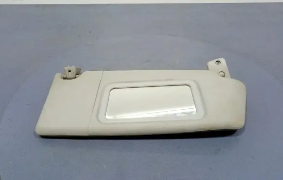 Opel Astra H Sun visor