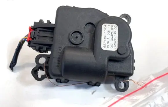 Ford Mondeo MK V Air flap motor/actuator GS7H19E616CA