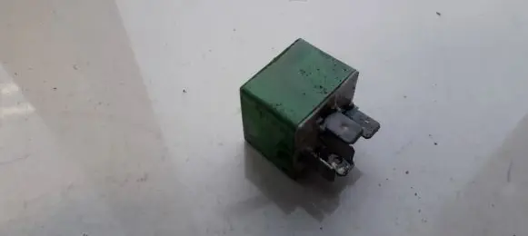 Peugeot 406 Other relay 2V35A03531