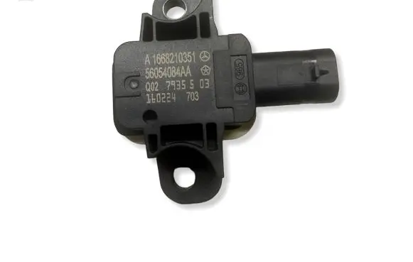 Mercedes-Benz GL X166 Airbag deployment crash/impact sensor A1668210351 1668210351