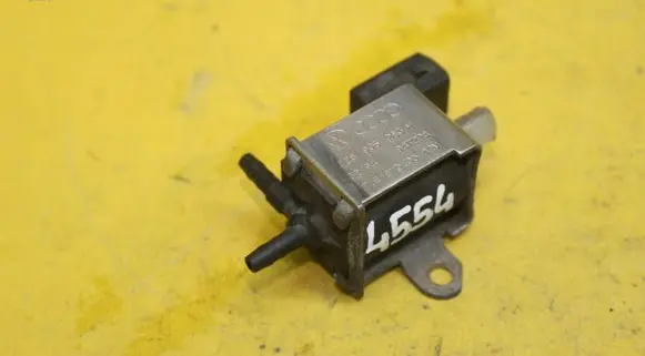 Audi A4 S4 B5 8D Turbo solenoid valve