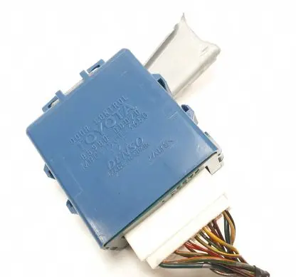 Toyota Yaris Door control unit/module 85980-0D020