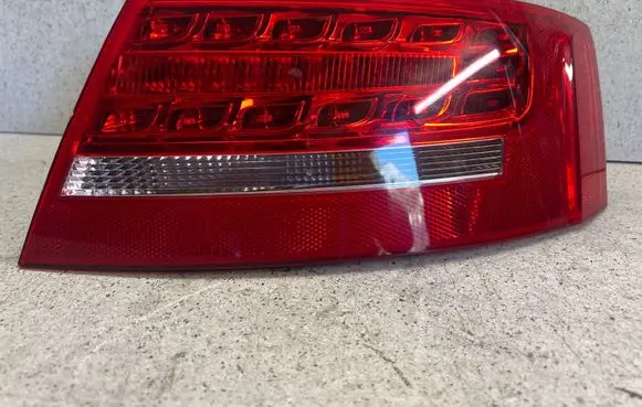 Audi A5 8T 8F Rear/tail lights 8T0945096D