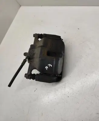 Nissan Qashqai Front brake caliper