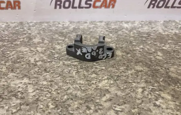 BMW 5 E60 E61 Fuel Injector clamp holder