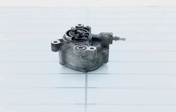Volvo V50 Vacuum pump