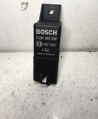 Skoda Octavia Mk2 (1Z) Glow plug pre-heat relay 038907281D 0281003038