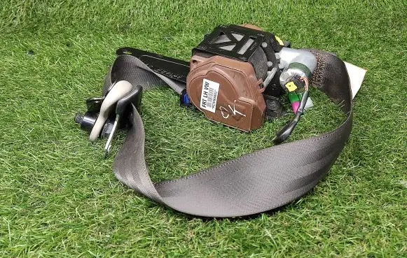 Opel Antara Front seatbelt 96852909