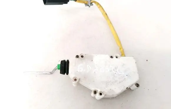 Volkswagen Sharan Central locking motor 7M0959775C 95VW9B241AB