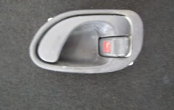Mitsubishi Galant Front door interior handle