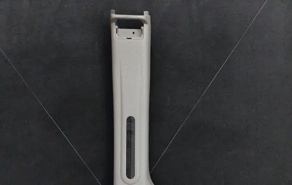 Chrysler Voyager (B) pillar trim (top) OSX43TRMA 30725