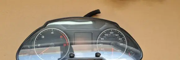 Audi Q5 SQ5 Speedometer (instrument cluster) 8R0920981H