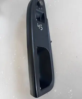 Volkswagen PASSAT B6 Electric window control switch 3C2867172