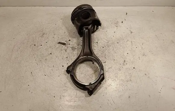 Lancia Thema Piston with connecting rod 