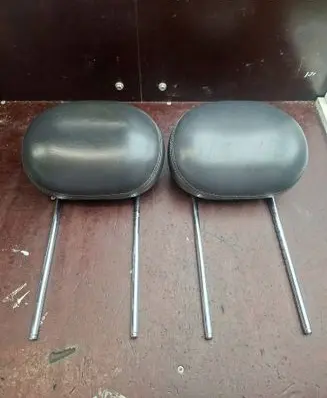 Mercedes-Benz E W211 Front seat headrest