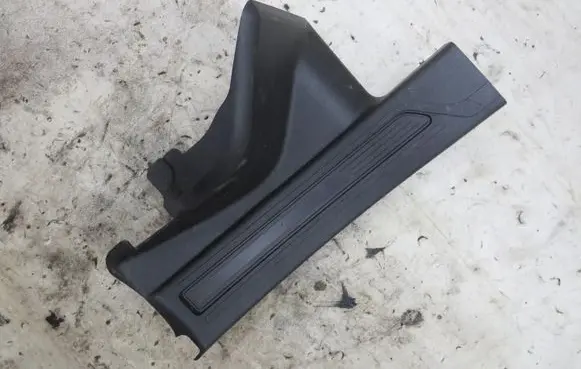 Jaguar XE Front sill (body part) GMAUTO4574097