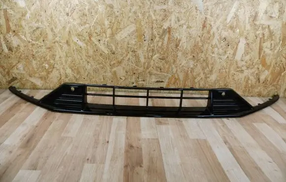 Front bumper lower grill