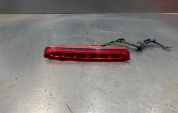 Opel Mokka Third/center stoplight 95151129