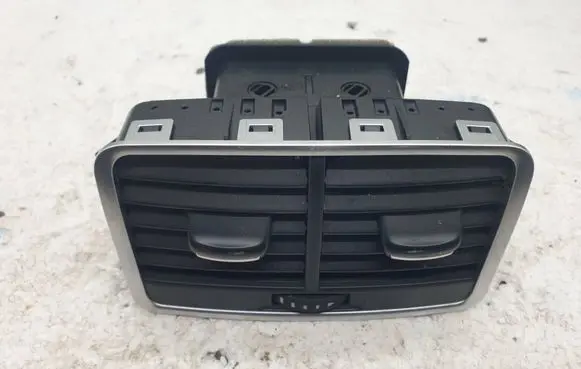 Audi A6 S6 C6 4F Rear air vent grill 4F0819203
