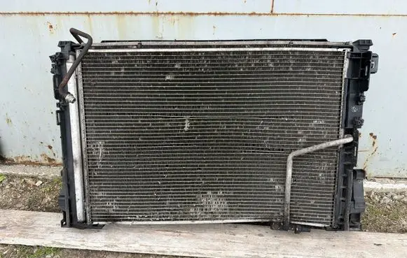 Mercedes-Benz E W212 Radiator set A2045000293