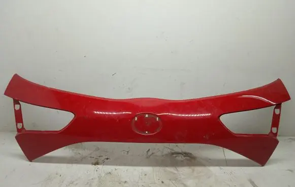 Toyota Yaris Tailgate/boot cover trim set 768010DB20