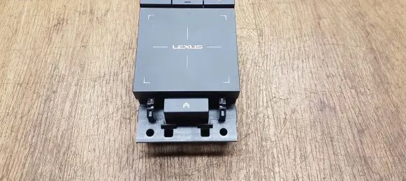 Head unit multimedia control