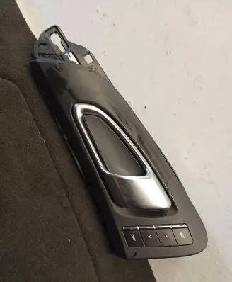 Porsche Cayenne (92A) Front door interior handle 7P5837019