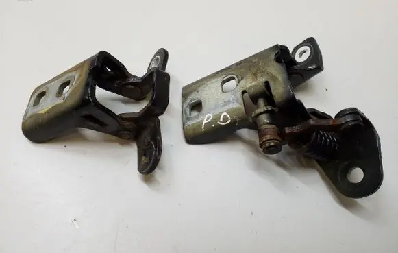 Chrysler Town u0026 Country V Front door hinge set OEM