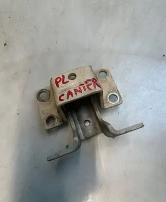 Mitsubishi Canter Front door upper hinge