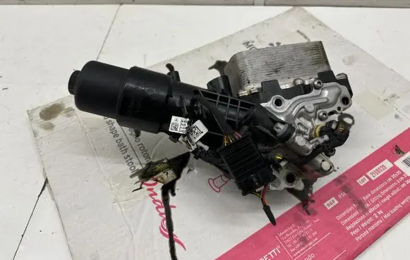 Mercedes-Benz CLA C118 X118 Oil filter mounting bracket A6541806100