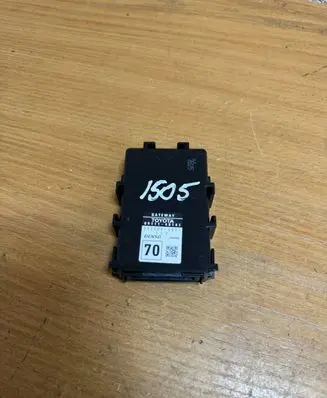 Lexus RX 450H Gateway control module 8911148141