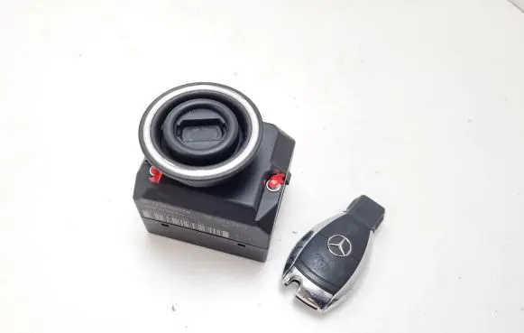 Mercedes-Benz R W251 Ignition lock 1645450708