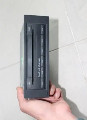 CD/DVD changer