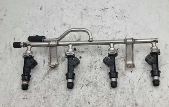 Opel Meriva A Fuel injector 25343299