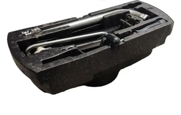 Volkswagen Golf V Tool box 1J0012115AE 4D0012219A 1K0011031C