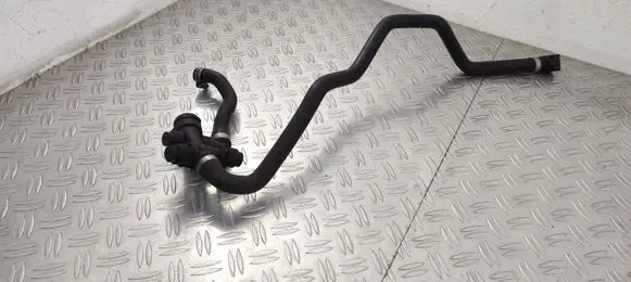 BMW 5 F10 F11 Engine coolant pipe/hose 8514244 8513834 17128513834