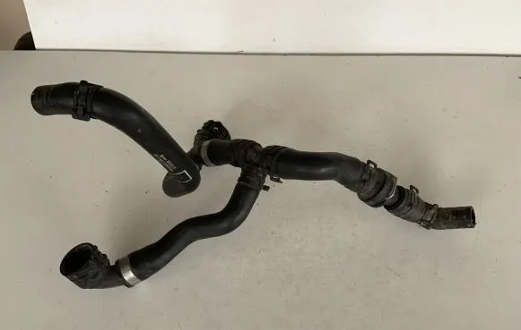 Audi A4 S4 B9 Engine coolant pipe/hose 8W0122449AT