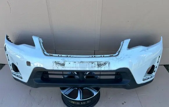 Subaru XV I Front bumper 57704FJ070