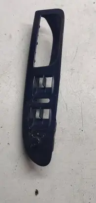 Volkswagen PASSAT B6 Front door window switch trim 3c1867171B