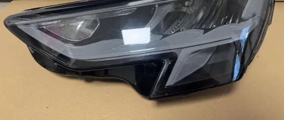 Audi A3 8Y Headlight/headlamp 8Y0941011 90193975
