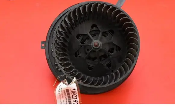 Skoda Octavia Mk2 (1Z) Heater fan/blower 1K1820015D