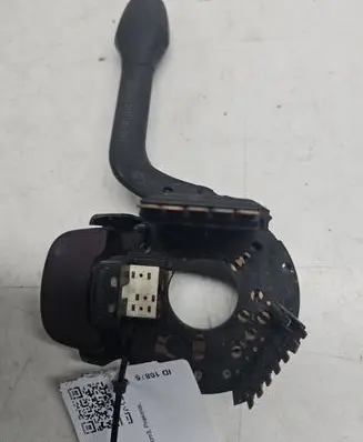 Volkswagen Golf III Indicator stalk 88002
