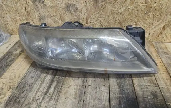 Renault Laguna II Headlight/headlamp 8200163324 89006907