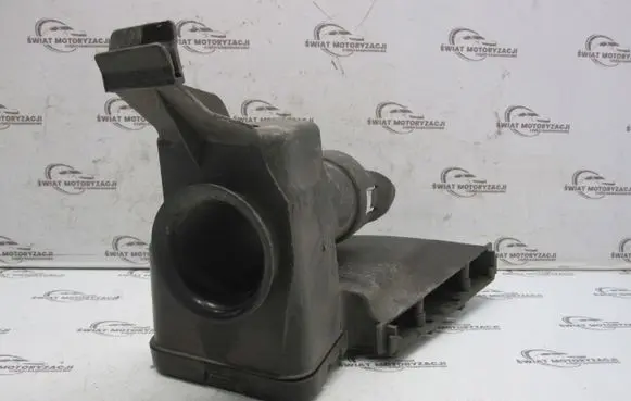 Intake resonator