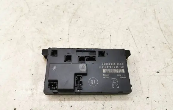 Mercedes-Benz E W211 Other control units/modules 2118707026 00401702
