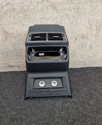 Audi Q7 4M Rear air vent grill 4M0864147A 4M0819203 4M0863440