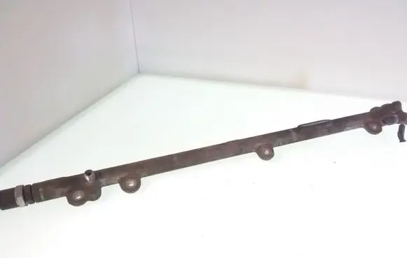 Mercedes-Benz E W210 Fuel main line pipe 6130700095