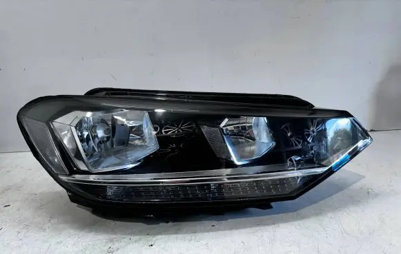 Volkswagen Touran III Headlight/headlamp 5TB941006A