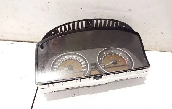 Speedometer (instrument cluster)
