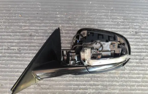 Jaguar XE Front door wing mirror part XE760LUSTERKO